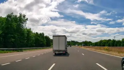 Van Lane Change on Motorway thumbnail