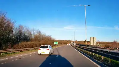 Merging Car on Dual Carriageway thumbnail