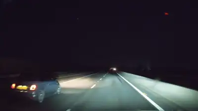 Night Dual Carriageway Lane Change thumbnail